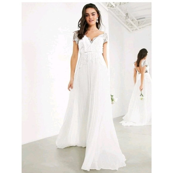 ASOS EDITION Sophia Plunge Lace White Wedding Dress Pleated Skirt Size 8 Maxi - www.threedaughtersproperties.com ASOS EDITION Sophia Plunge Lace White Wedding Dress Pleated Skirt Size 8 Maxi - www.threedaughtersproperties.com